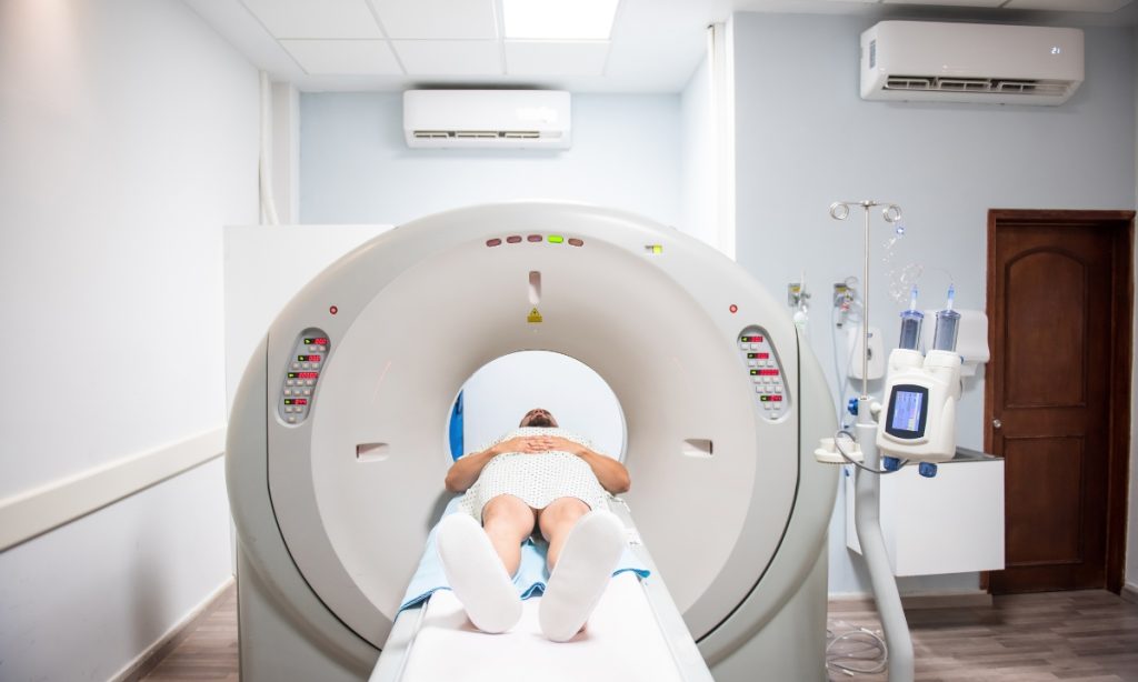 Tomografia em BH e Brasília