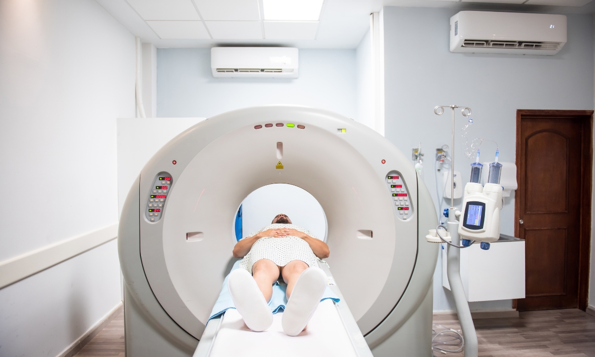 Tomografia em BH e Brasília